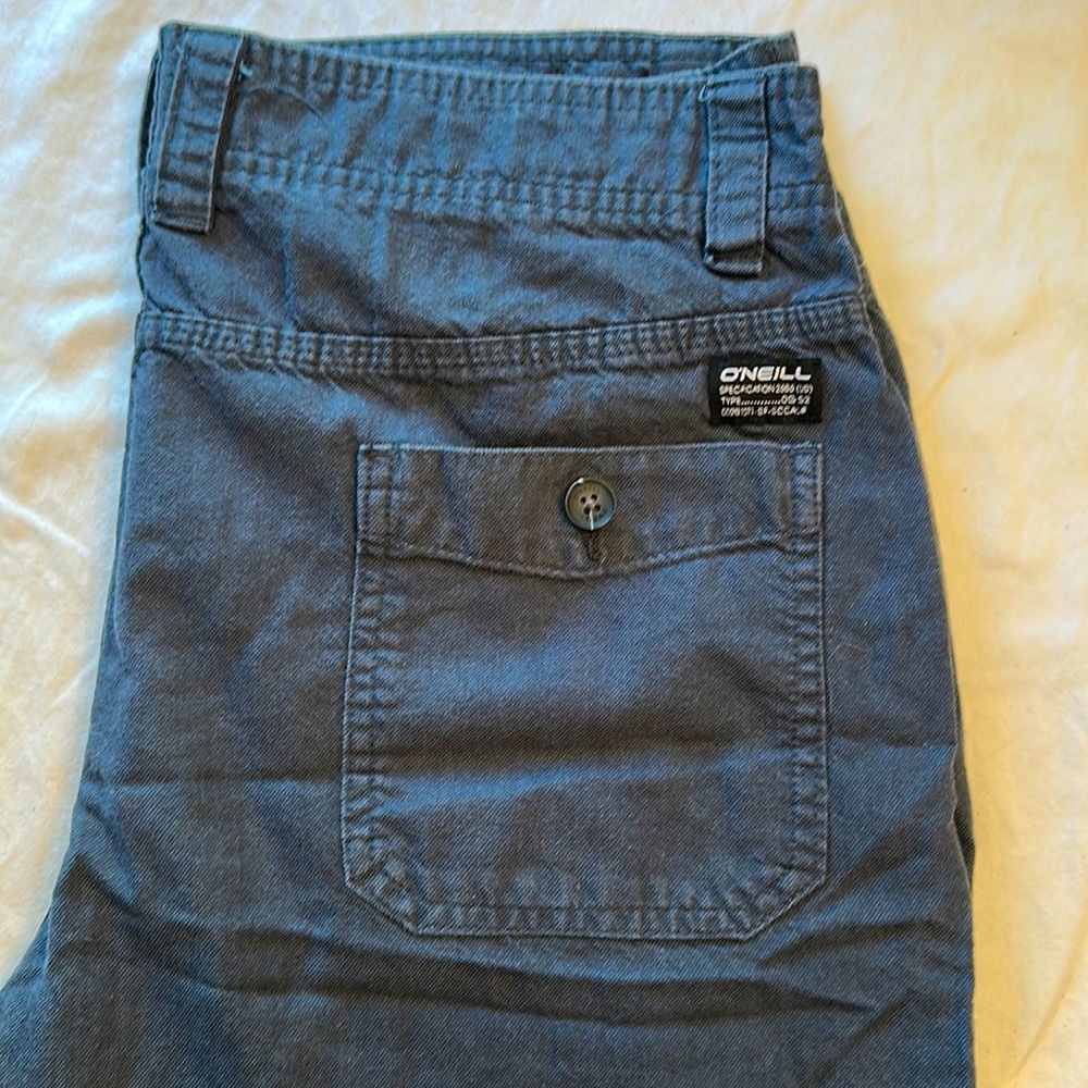 O’Neill Men’s blue chino shorts, size 32 Standard Fit.